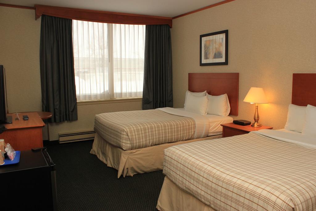 Park Inn Hotel Montreal Airport Dorval Extérieur photo